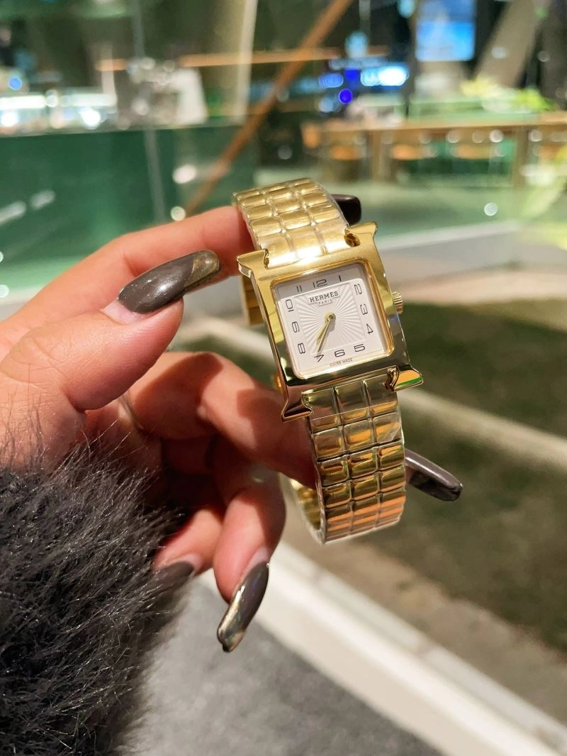 Bright HERMES Watches 183724