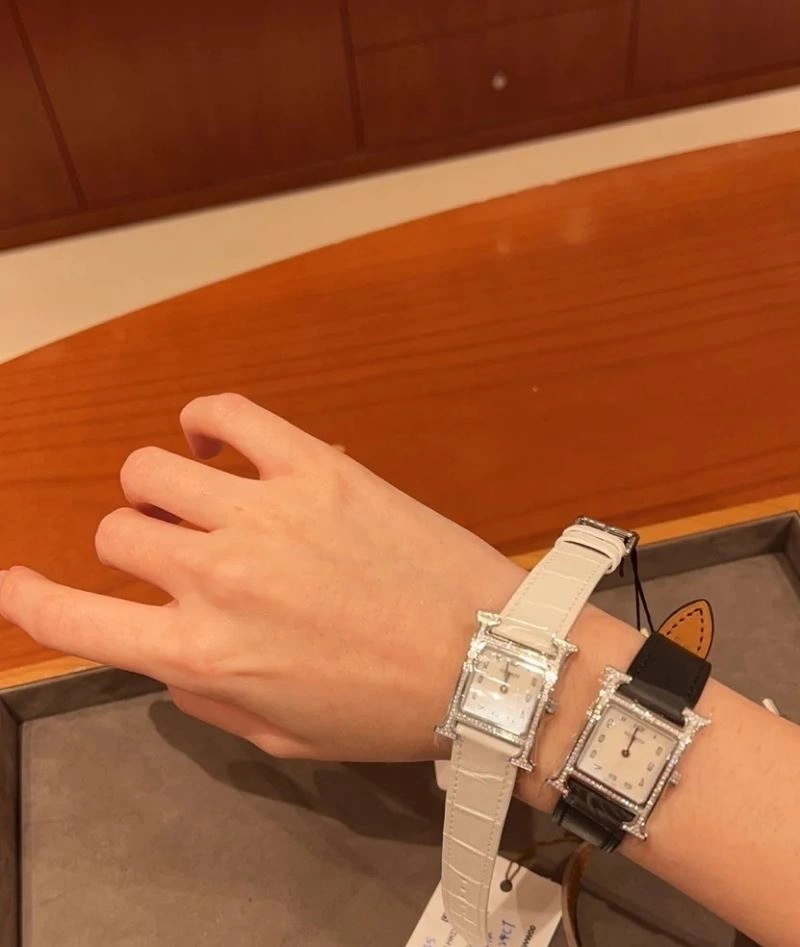 HERMES Watches Sophisticated 183702