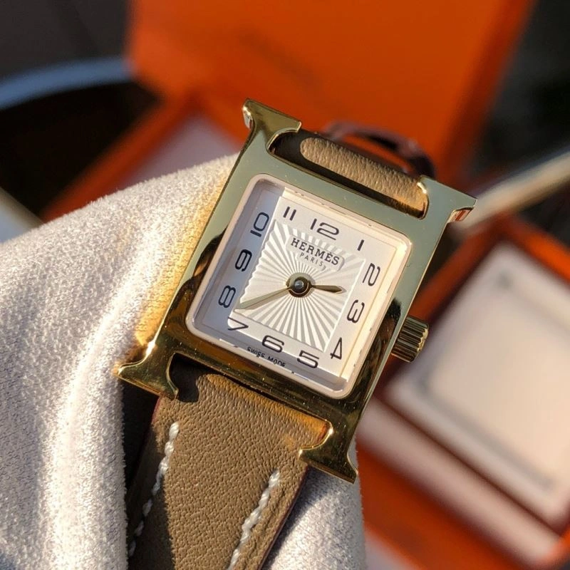 EyeCatching HERMES Watches 183699