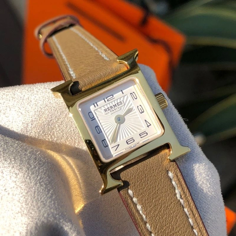 EyeCatching HERMES Watches 183699