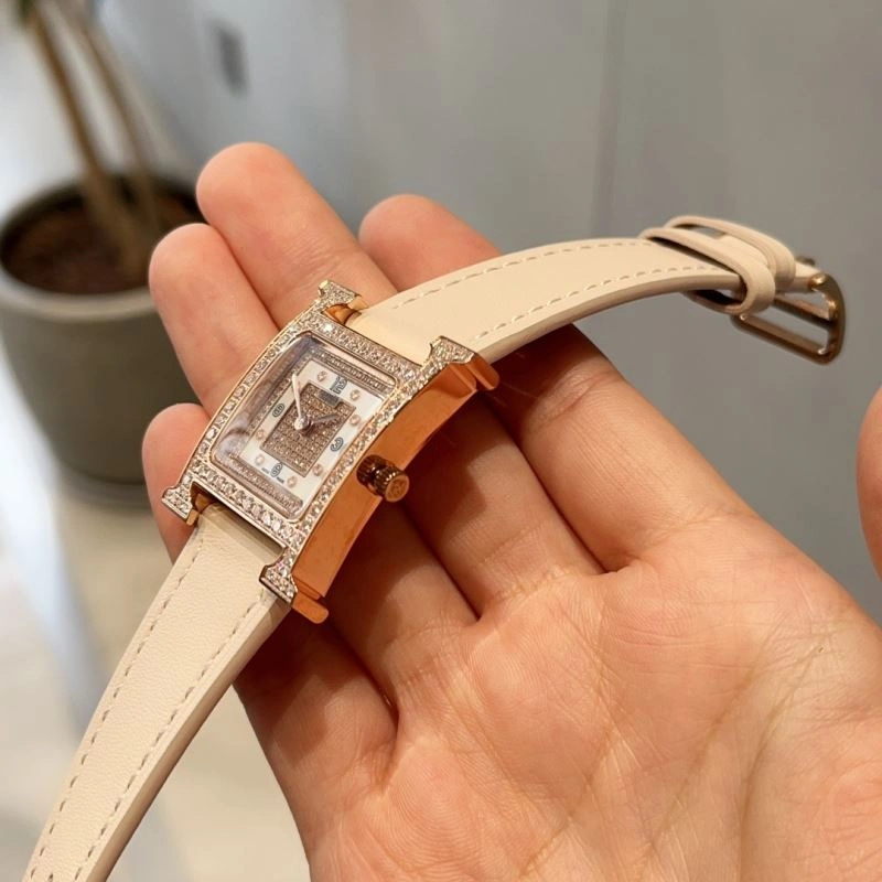 MoistureWicking HERMES Watches 183697