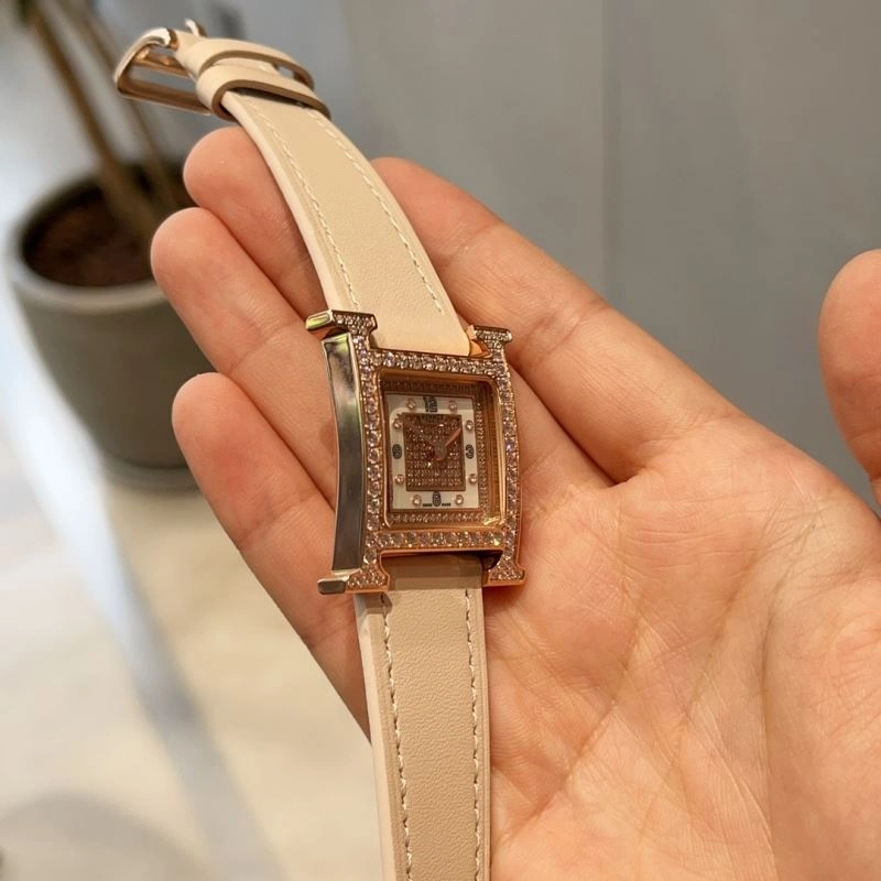 MoistureWicking HERMES Watches 183697
