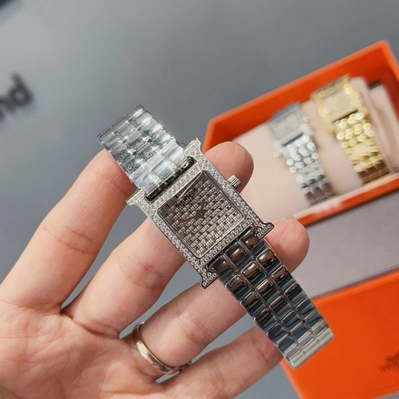 Resilient HERMES Watches 183670