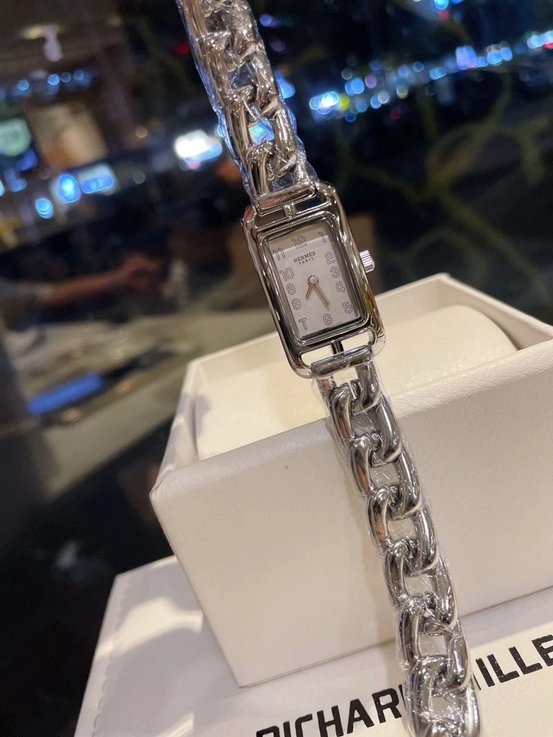 HERMES Watches Affordable 183659