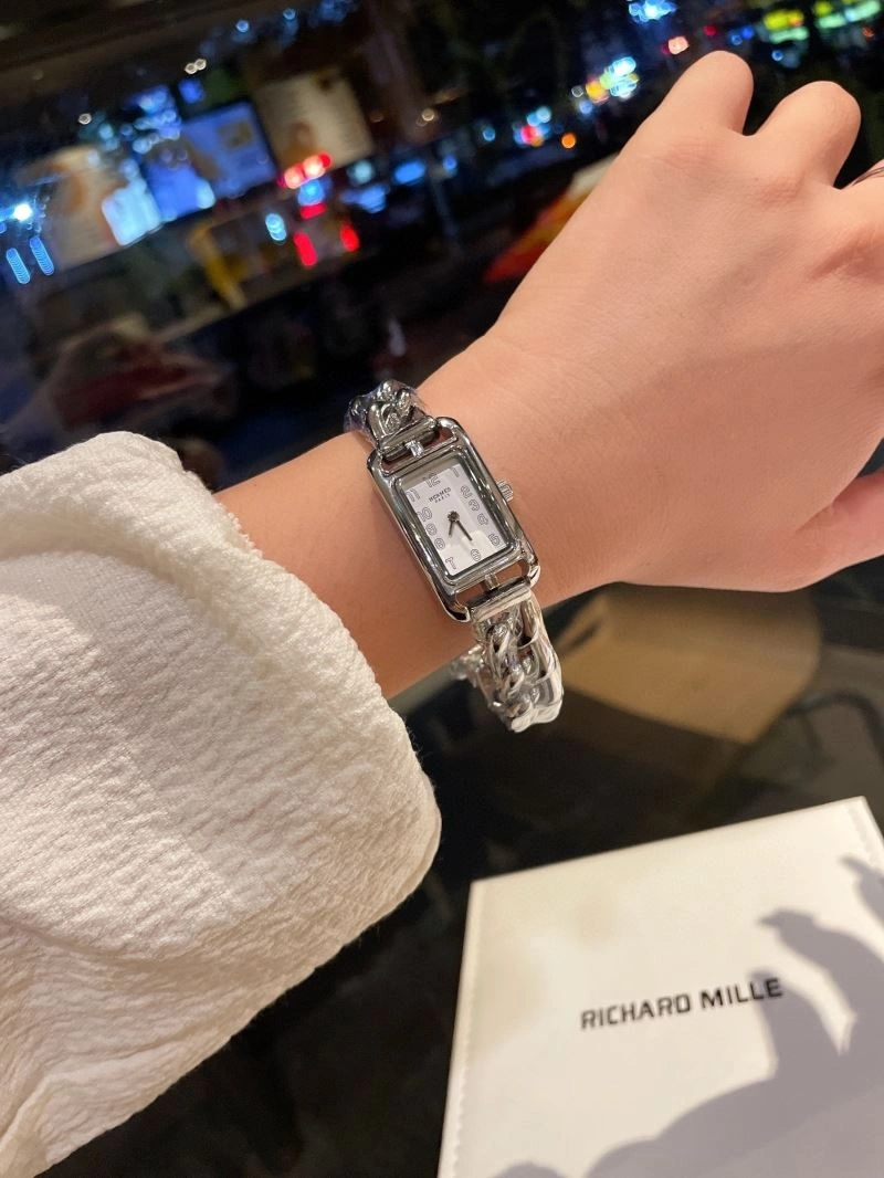 HERMES Watches Affordable 183659