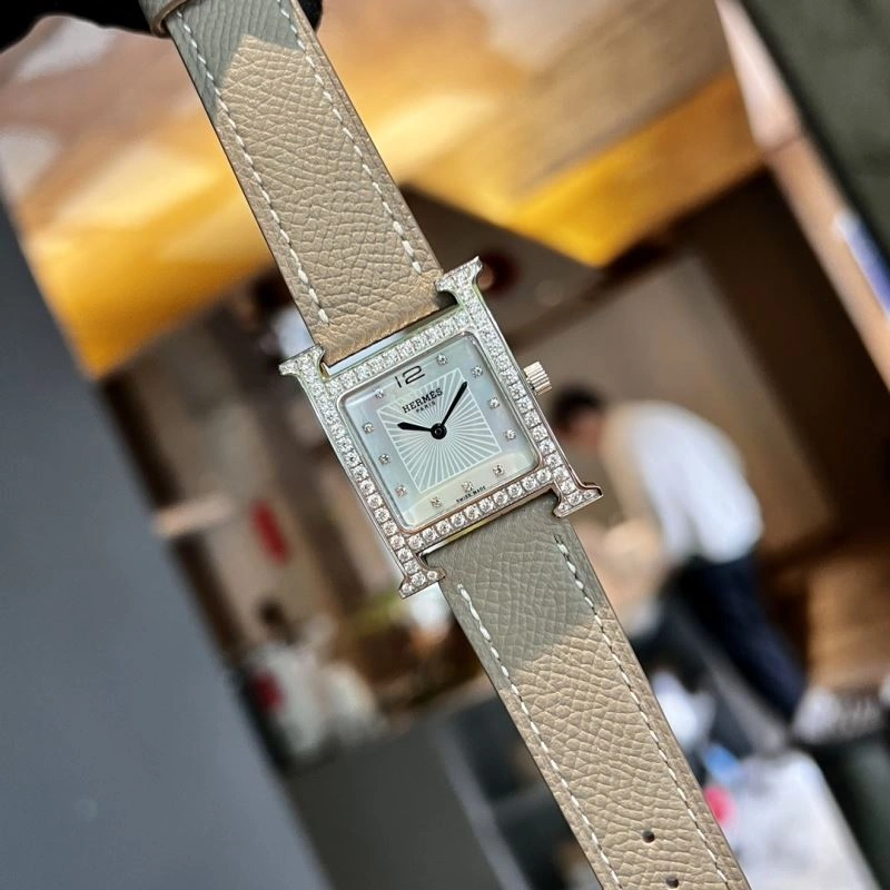 Attractive HERMES Watches 183644