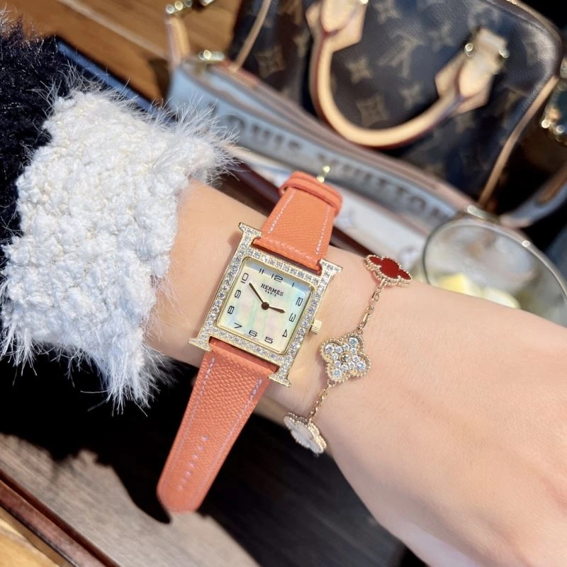 Casual HERMES Watches 183641