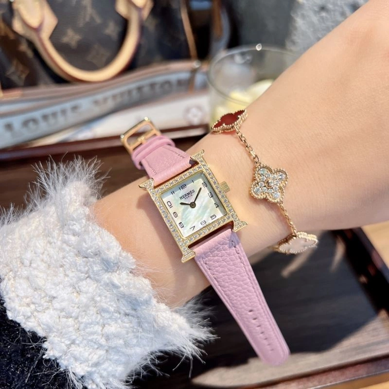 Casual HERMES Watches 183641