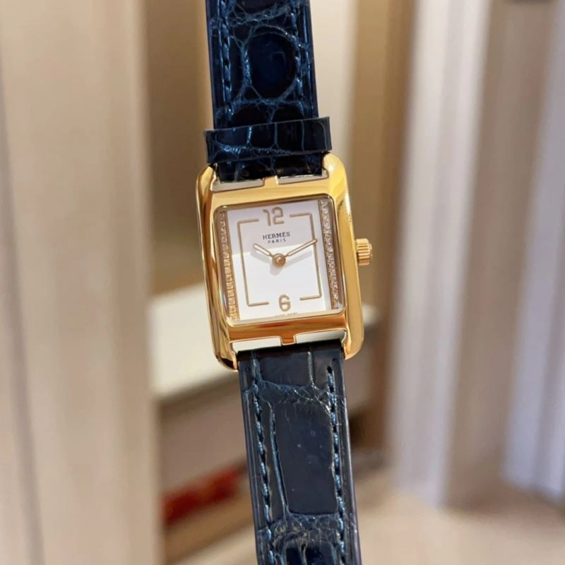 Refined HERMES Watches 183555