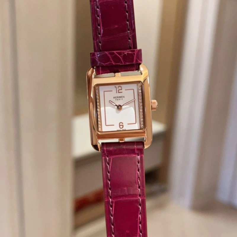 Refined HERMES Watches 183555