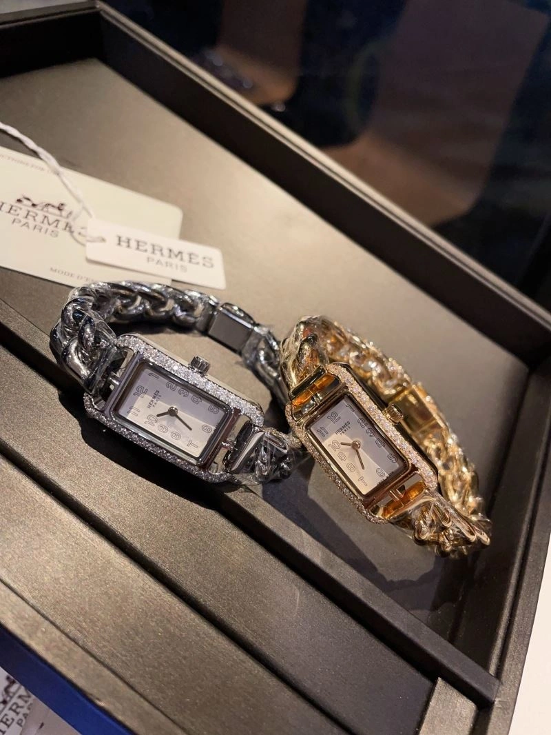 Seasonal HERMES Watches 183552