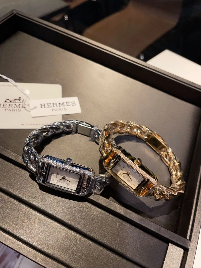 Seasonal HERMES Watches 183552