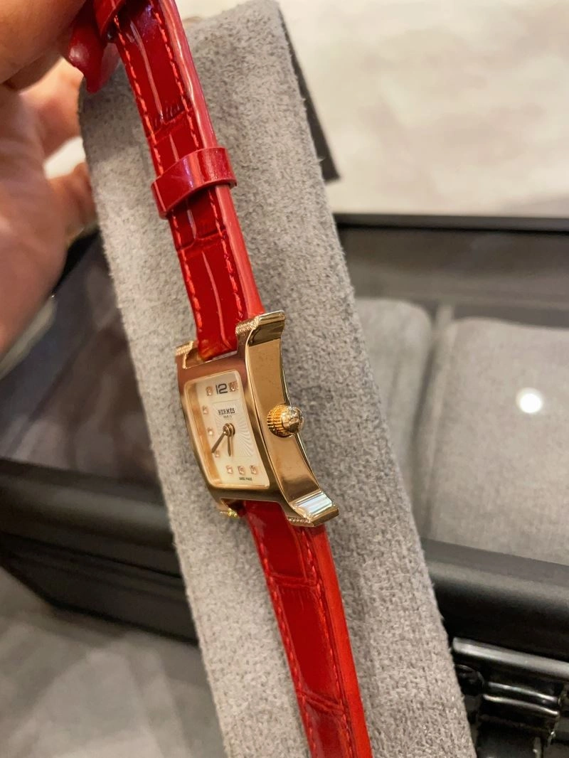 MoistureWicking HERMES Watches 183531