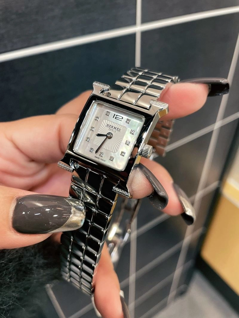 HERMES Watches Trendy 183530