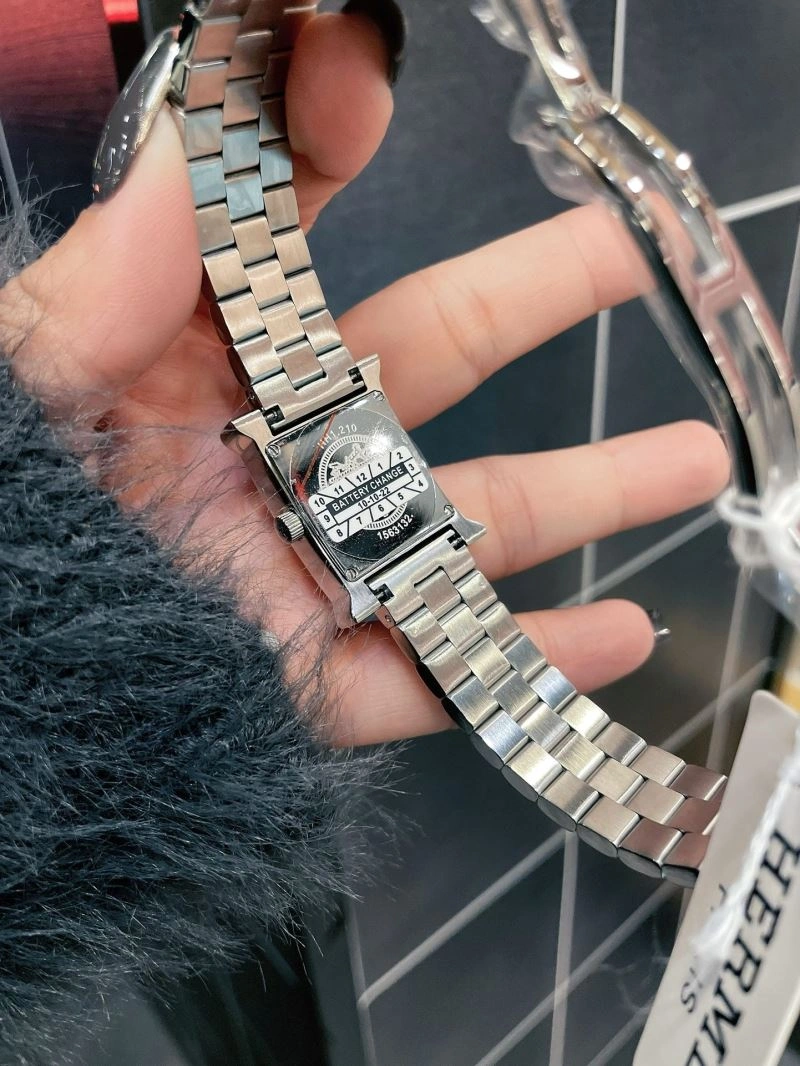 MultiPurpose HERMES Watches 183524