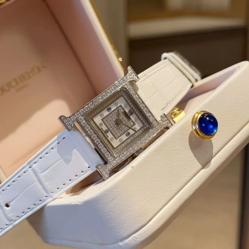HERMES Watches Sustainable 183534