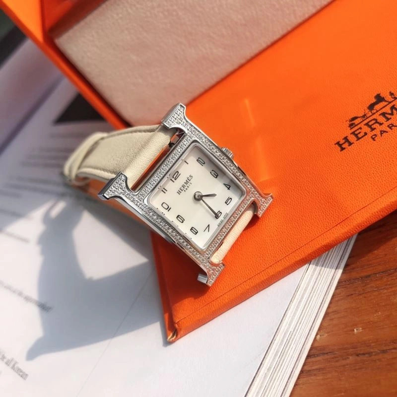 Supportive HERMES Watches 183510