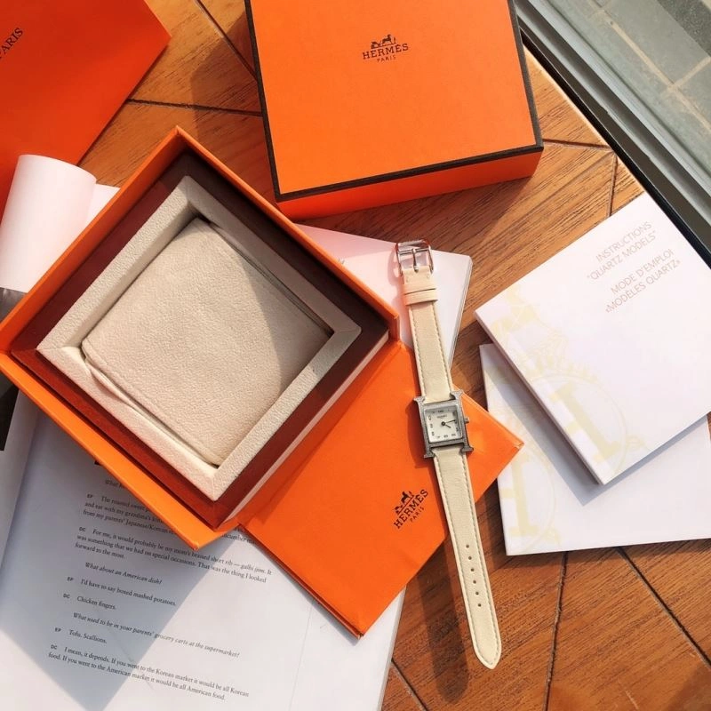 Supportive HERMES Watches 183510