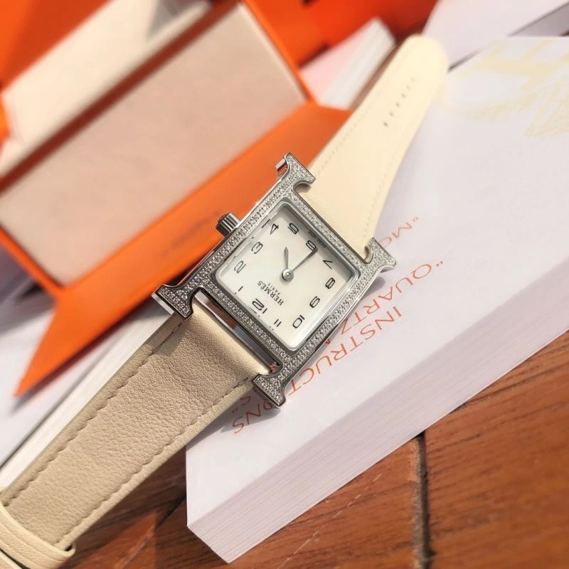 Supportive HERMES Watches 183510