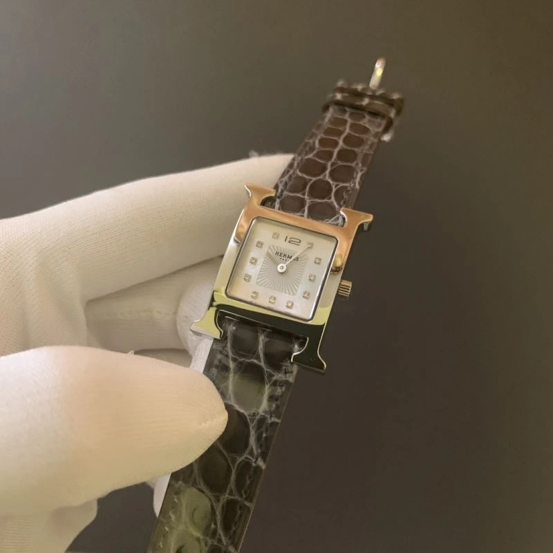 WellDesigned HERMES Watches 183608