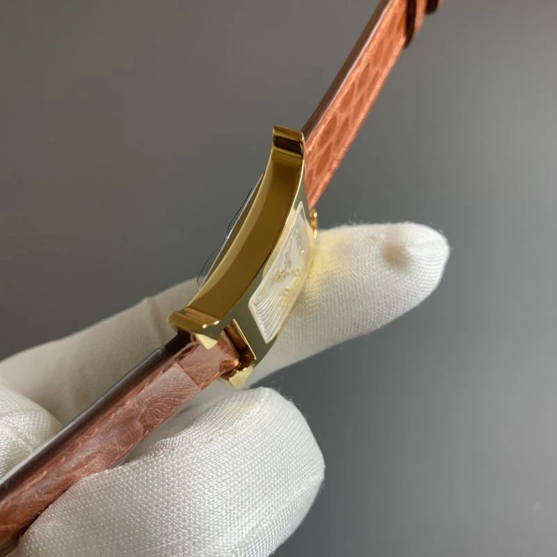 Supportive HERMES Watches 183624