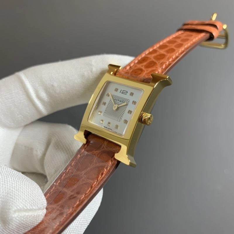 Supportive HERMES Watches 183624