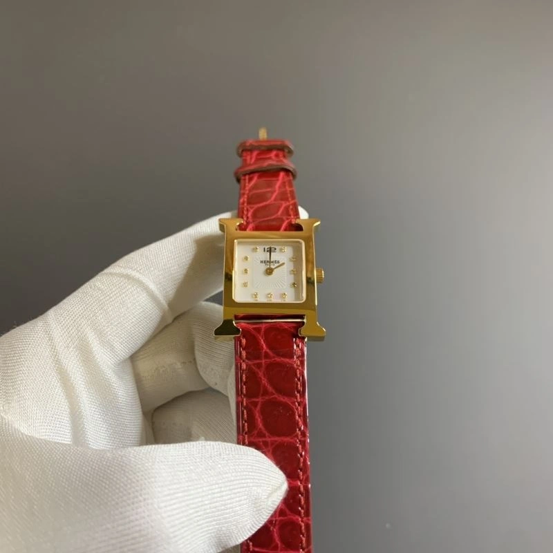 Snug HERMES Watches 183613
