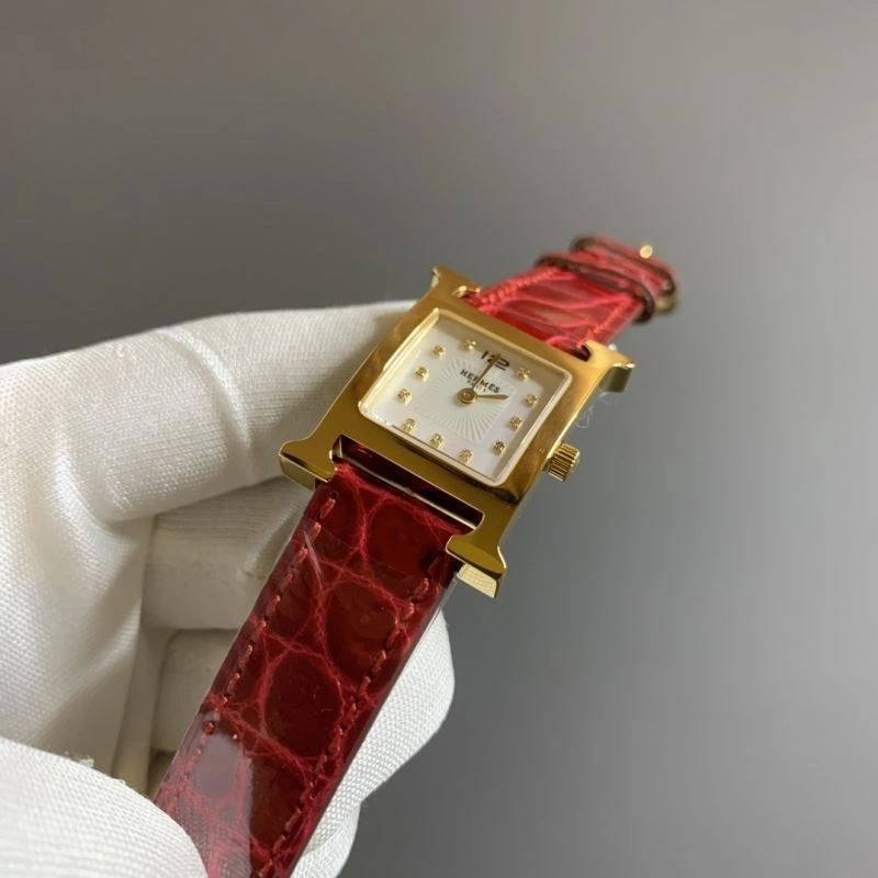 Snug HERMES Watches 183613