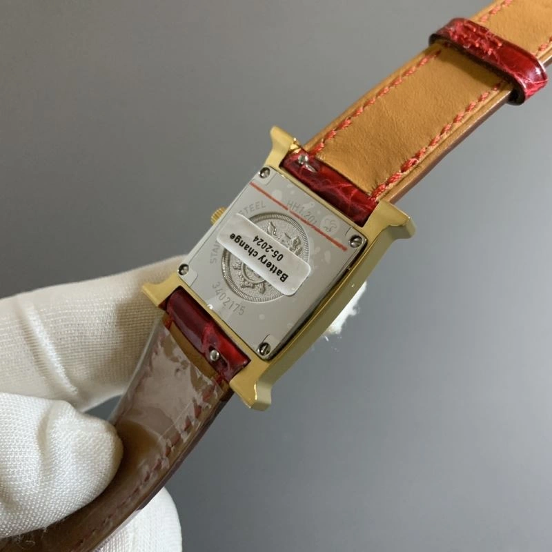 Snug HERMES Watches 183613