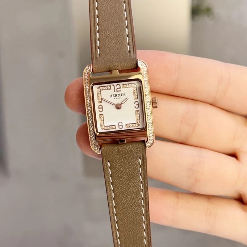 HERMES Watches Sustainable 183627