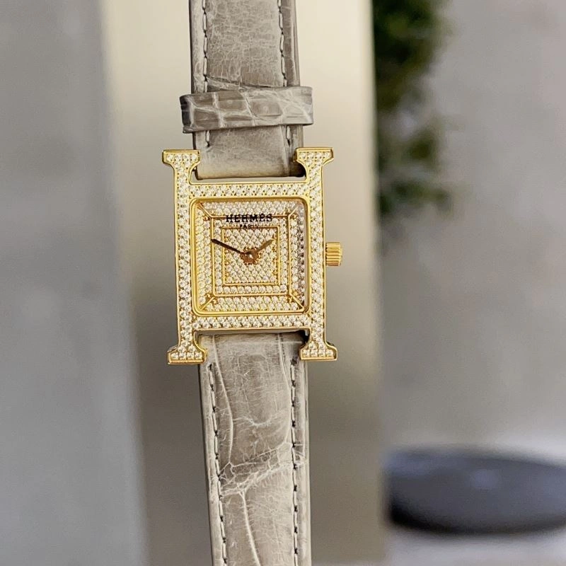 Snug HERMES Watches 183625