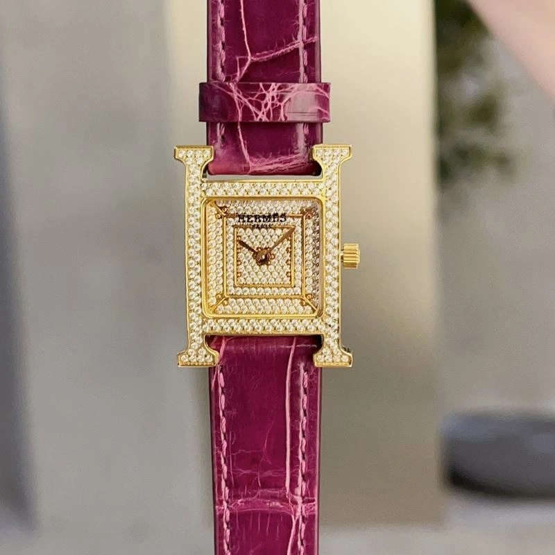 Snug HERMES Watches 183625