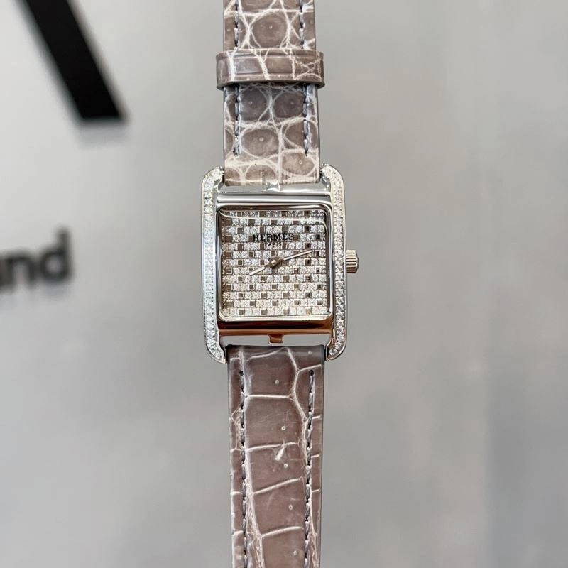 Supportive HERMES Watches 183605