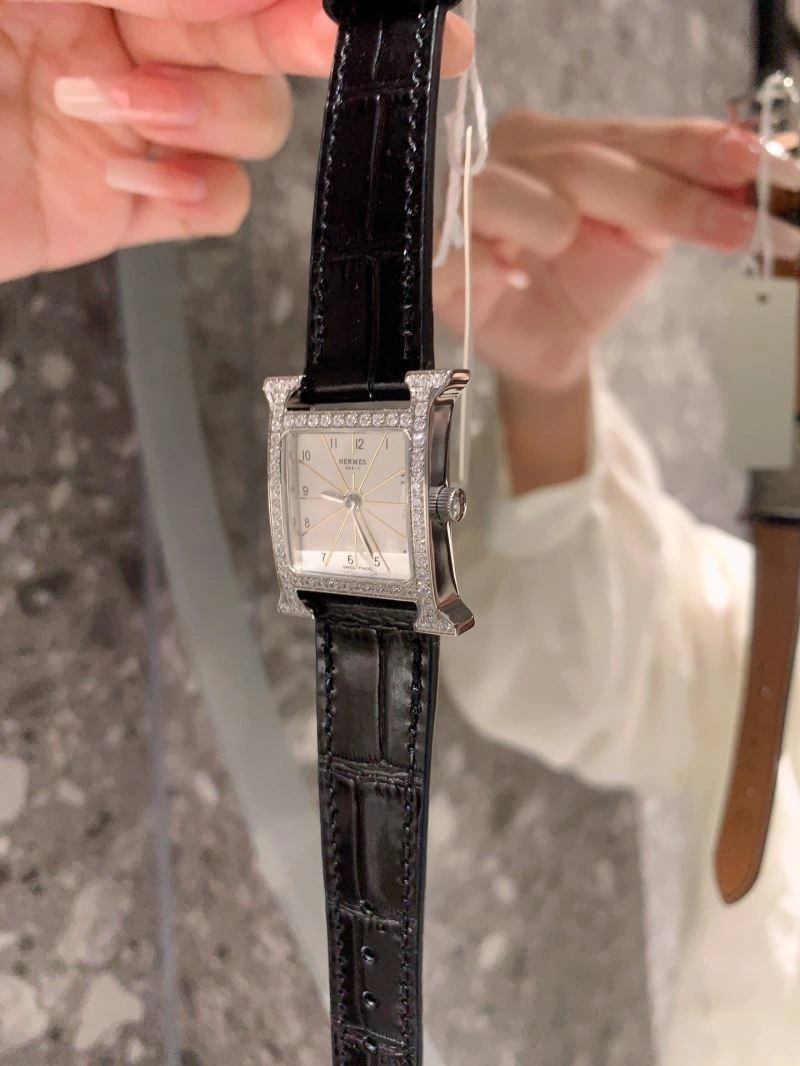 HERMES Watches Trendy 183587