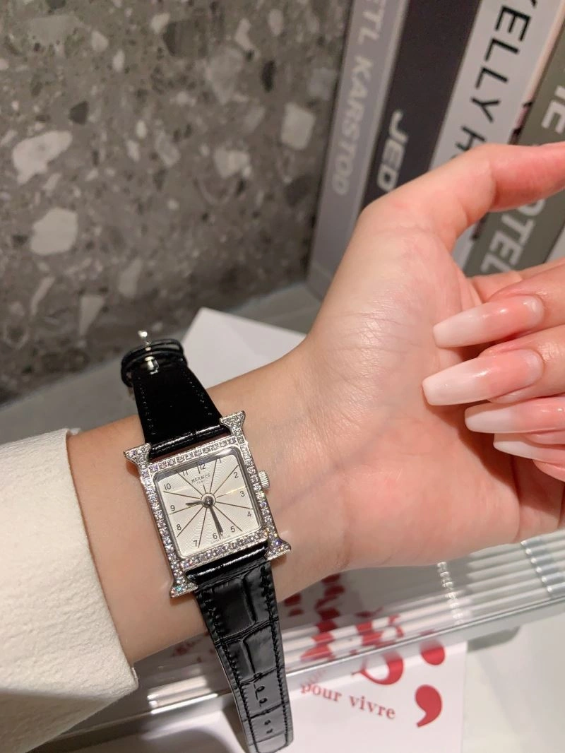 HERMES Watches Trendy 183587