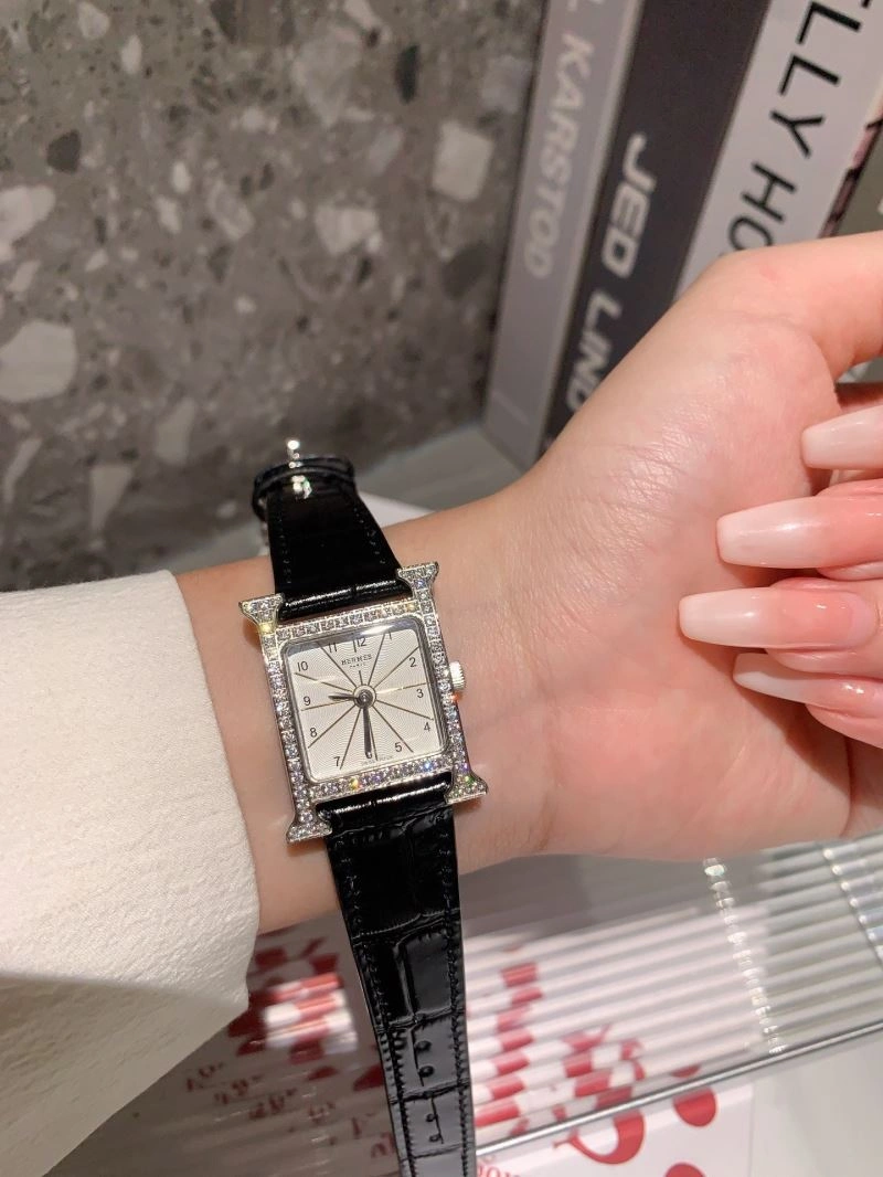 HERMES Watches Trendy 183587