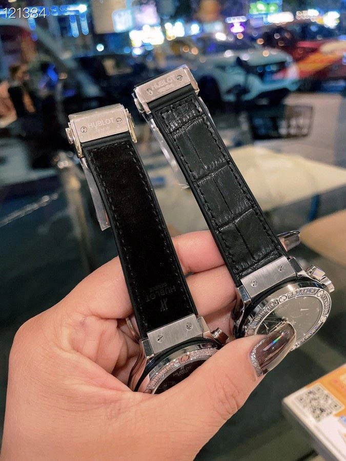 Flexible HUBLOT Watches 184427