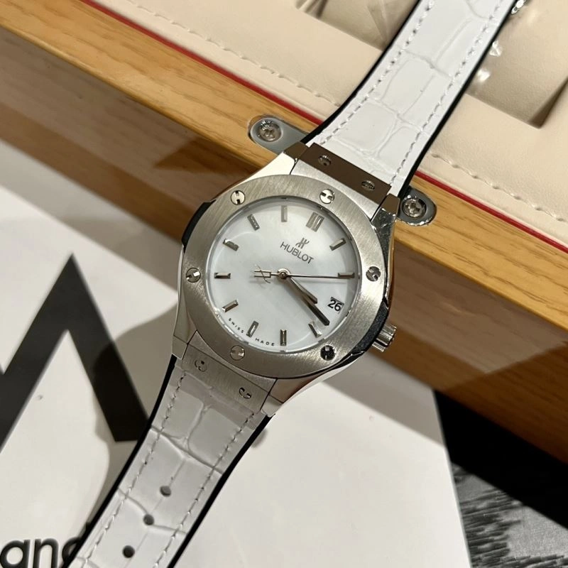 HUBLOT Watches Efficient 184351
