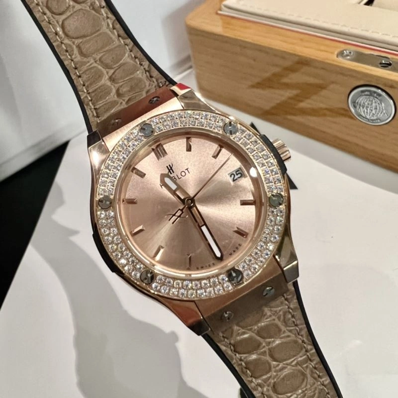 HUBLOT Watches RelaxedFit 184323