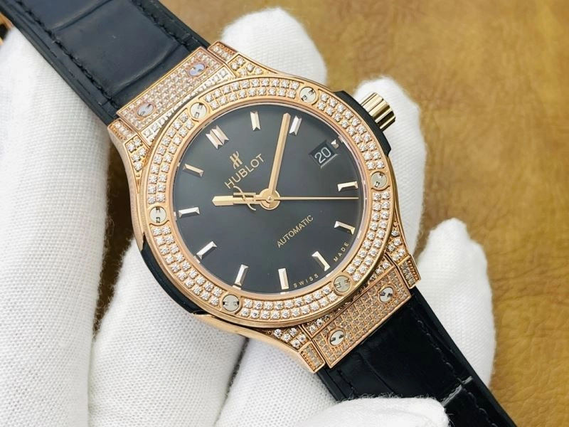 Chic HUBLOT Watches 184262