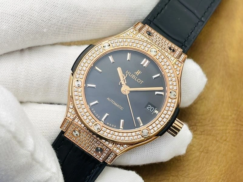 Chic HUBLOT Watches 184262