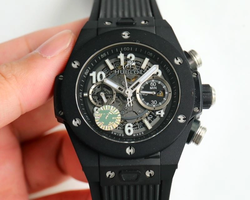 Versatile HUBLOT Watches 184207