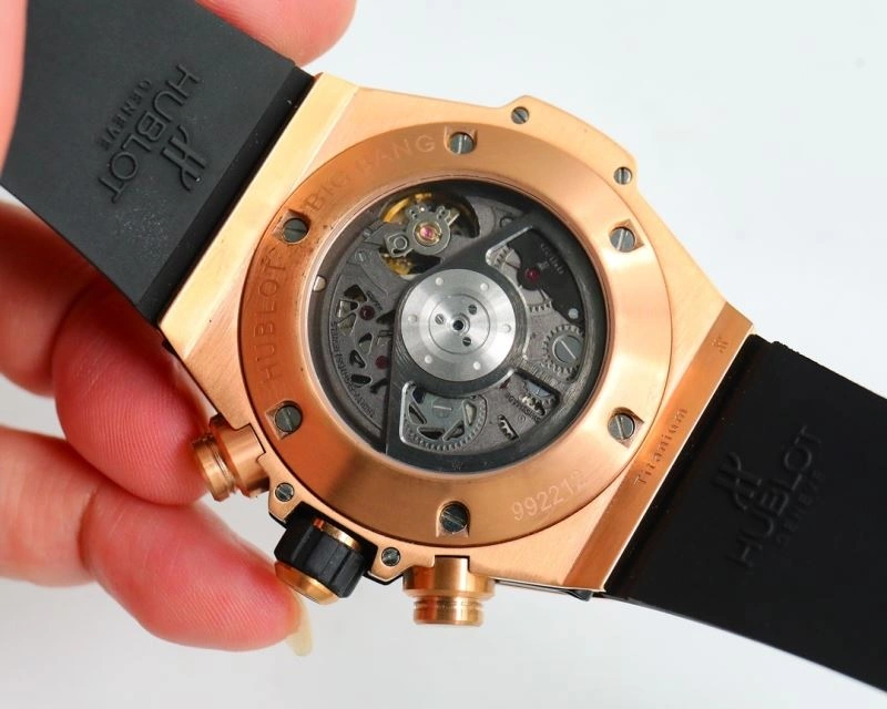 Versatile HUBLOT Watches 184207