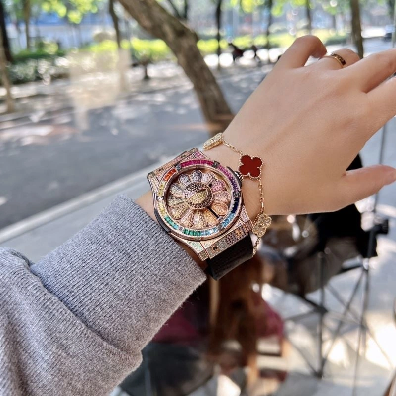 ModernLook HUBLOT Watches 184111