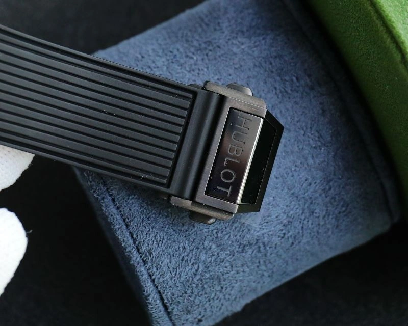 HUBLOT Watches RelaxedFit 184075