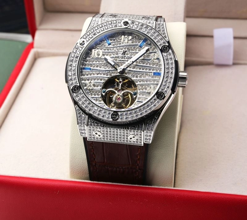 Vibrant HUBLOT Watches 183850
