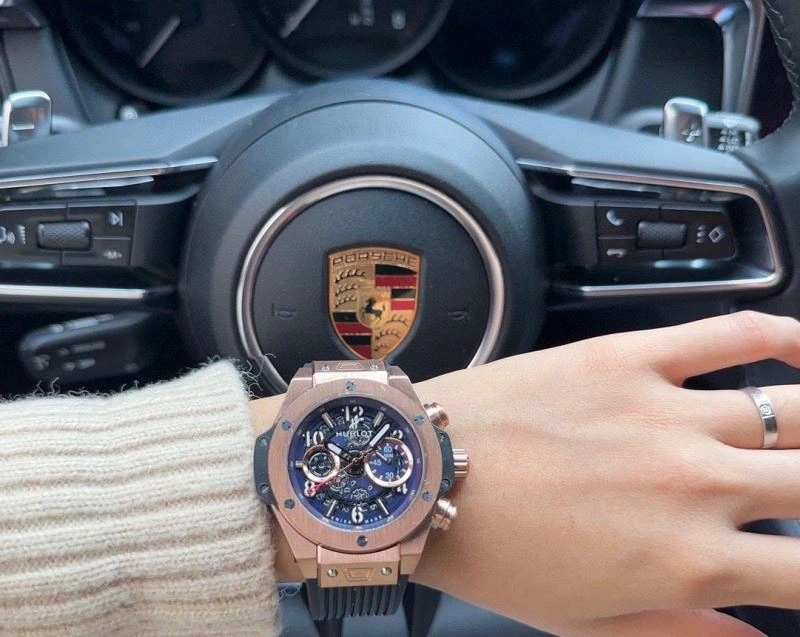 Unique HUBLOT Watches 183915