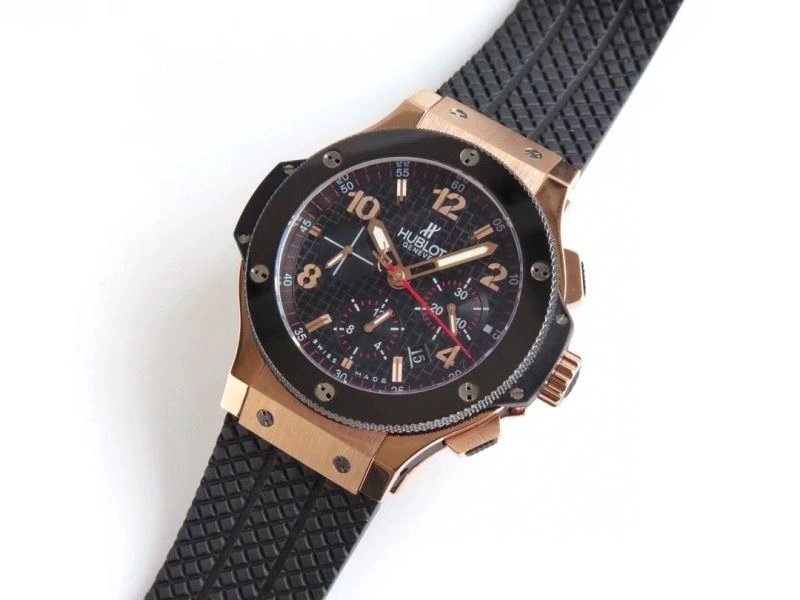 Sporty HUBLOT Watches 183875