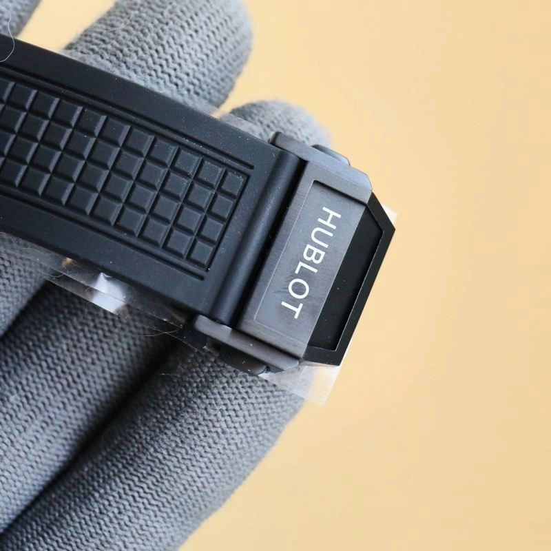 SunProtective HUBLOT Watches 183860