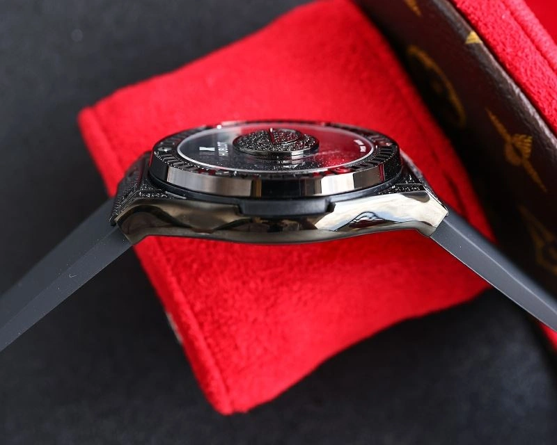 Effortless HUBLOT Watches 184018
